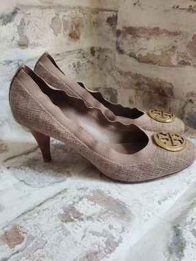 Tory Burch Grey Canvas Caroline Reva Scrunch Pumps Size 10M